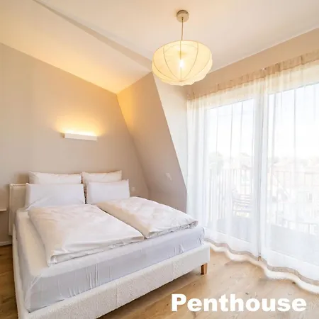 Lindgold Aparthotel 3*