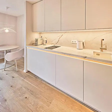 Lindgold Aparthotel 4*