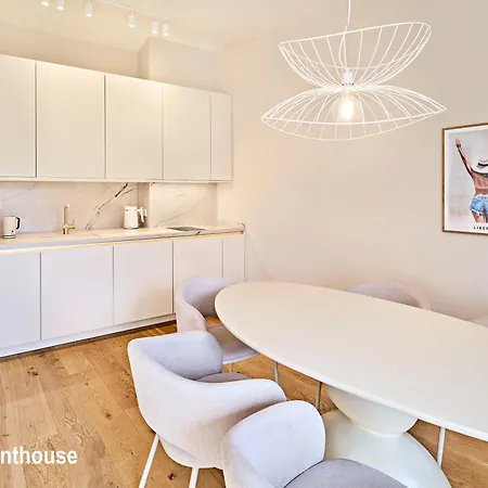 Aparthotel Lindgold 4*